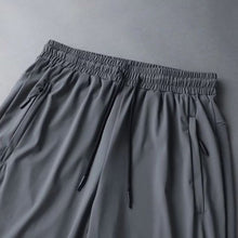 Laden Sie das Bild in den Galerie-Viewer, Unisex Super-Stretch-Schnelltrocknende Shorts
