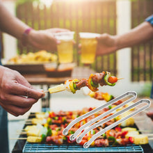 Laden Sie das Bild in den Galerie-Viewer, Zange zum Wenden von BBQ-Würstchen
