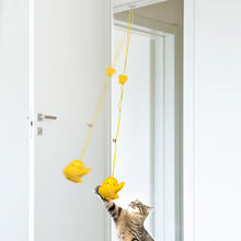 Laden Sie das Bild in den Galerie-Viewer, Verstellbares Katzenspielzeug zum Aufhängen
